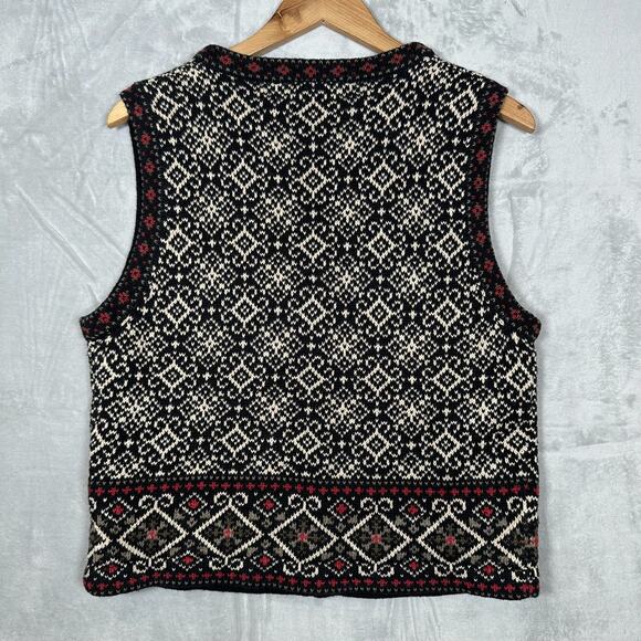 Nomadic Traders Sweater Vest Womens M Black White Nordic Buttons Knit Snowflake - Picture 2 of 13
